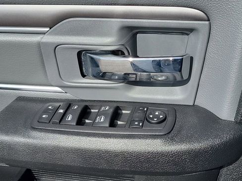 Certified 2023 RAM 1500 Classic SLT w/ Electronics Group image 19