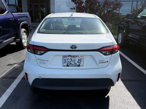 Used 2024 Toyota Corolla XLE image 5