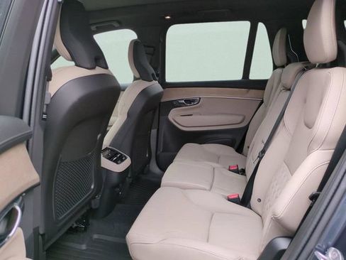 New 2026 Volvo XC90 B6 Plus w/ Protection Package Premier AWD/4WD image 10