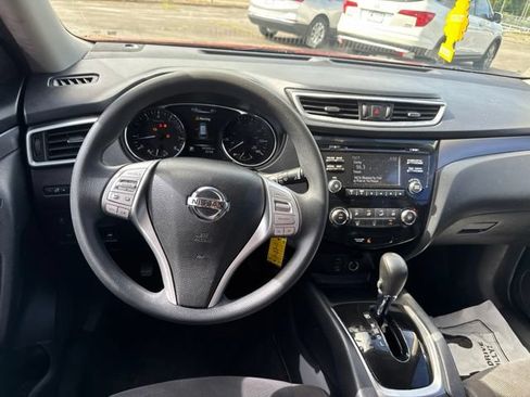Used 2015 Nissan Rogue S AWD/4WD image 13