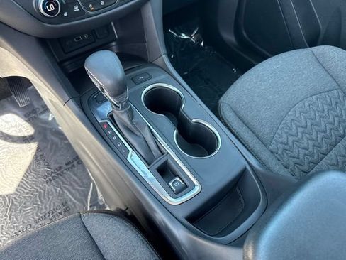 Used 2024 Chevrolet Equinox LT AWD/4WD image 19