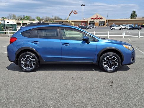 Used 2017 Subaru Crosstrek 2.0i Limited AWD/4WD image 7