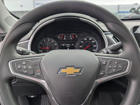 Used 2023 Chevrolet Malibu LT image 9