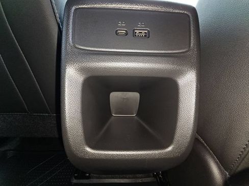 Used 2024 Chevrolet Trax LT w/ Driver Confidence Package FWD image 23