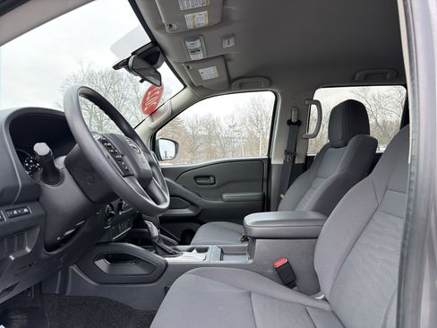 Used 2022 Nissan Frontier S w/ Technology Package image 11