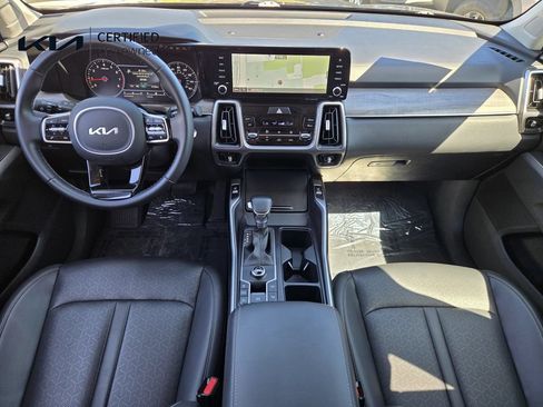 Certified 2023 Kia Sorento EX FWD image 15