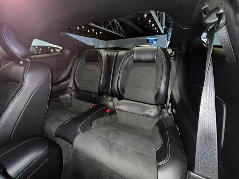 Used 2016 Ford Mustang Shelby GT350 w/ Technology Package image 21