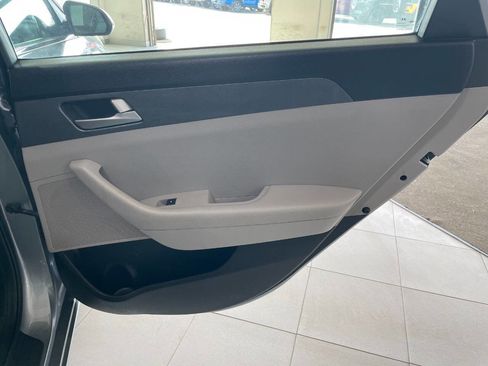 Used 2017 Hyundai Sonata SE image 21