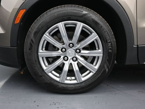 Used 2020 Cadillac XT4 Premium Luxury FWD image 9