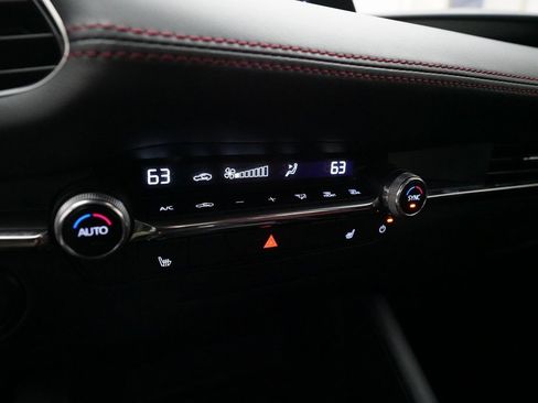 Used 2025 MAZDA MAZDA3 s image 19
