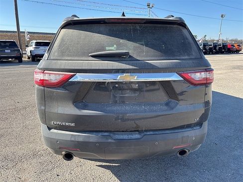 Used 2020 Chevrolet Traverse LT w/ LT Premium Package image 6