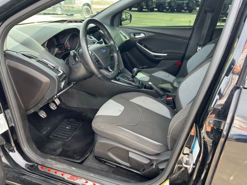 Used 2018 Ford Focus ST image 24