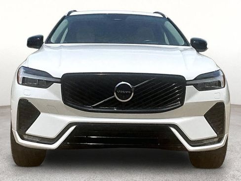 Certified 2026 Volvo XC60 B5 Ultra AWD/4WD image 4
