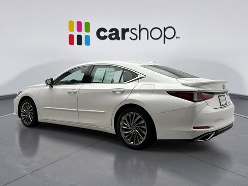 Used 2024 Lexus ES 350 w/ Luxury Package image 3