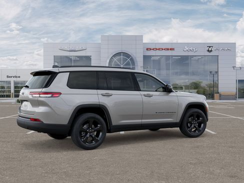New 2025 Jeep Grand Cherokee L Altitude image 28