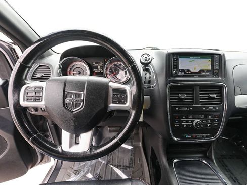 Used 2017 Dodge Grand Caravan GT FWD image 14