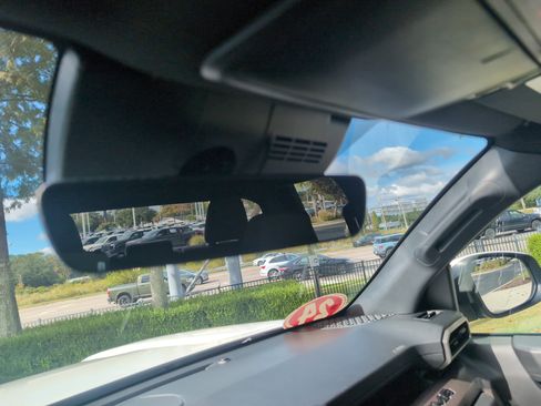 Used 2024 Toyota Tacoma SR5 image 27