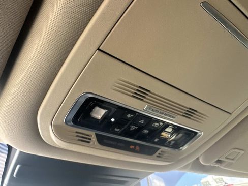 Used 2025 Lincoln Nautilus Reserve image 24