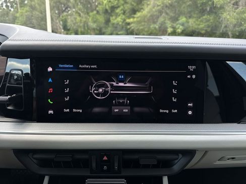 New 2025 Porsche Cayenne AWD/4WD image 15