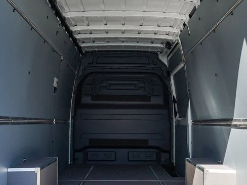 New 2024 Mercedes-Benz eSprinter 170 Cargo image 29