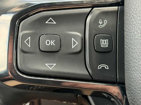 Used 2025 RAM 1500 Limited AWD/4WD image 22