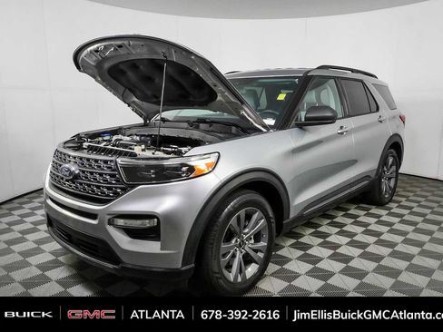 Used 2021 Ford Explorer XLT w/ Equipment Group 202A RWD image 33