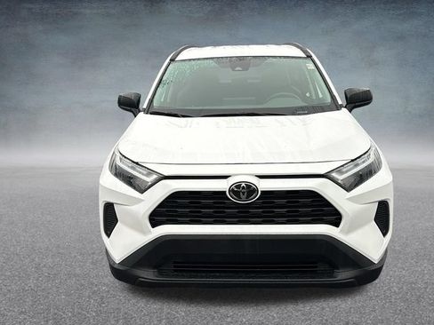 Used 2025 Toyota RAV4 LE AWD/4WD image 7