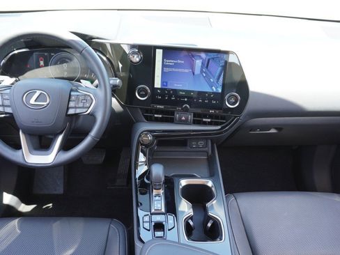 Used 2025 Lexus NX 350h AWD w/ Accessory Package (2T) image 27