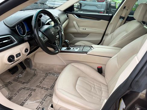 Used 2015 Maserati Ghibli S image 15