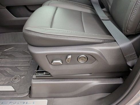 New 2026 GMC Sierra 1500 Denali image 14