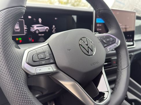 New 2026 Volkswagen Tiguan SE R-Line image 14