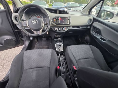 Used 2017 Toyota Yaris L FWD image 14