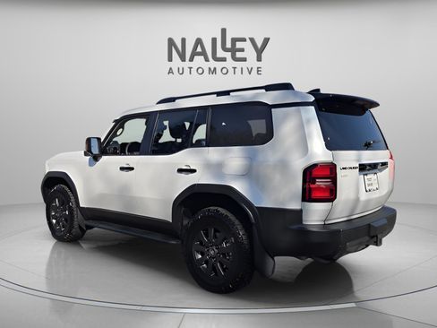 Used 2024 Toyota Land Cruiser image 3