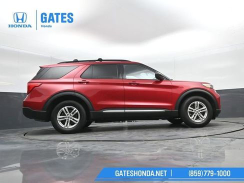 Used 2021 Ford Explorer XLT w/ Equipment Group 202A image 33