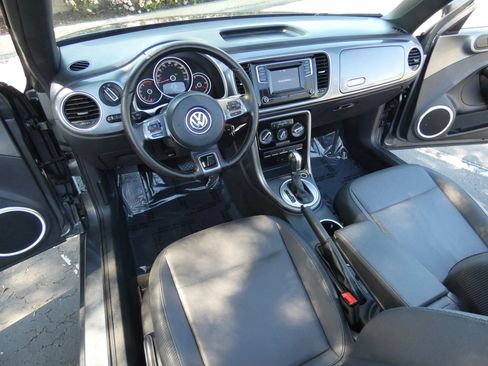 Used 2018 Volkswagen Beetle 2.0T S image 22