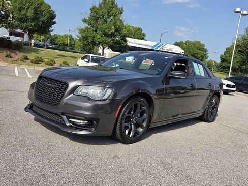Used 2022 Chrysler 300 S RWD image 4