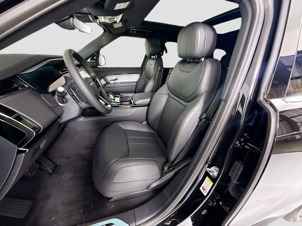 New 2026 Land Rover Range Rover Sport SE AWD/4WD image 19