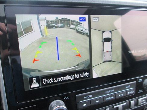 Used 2025 Nissan Frontier SL AWD/4WD image 19