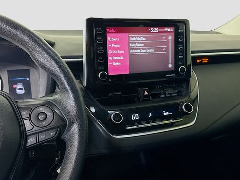 Used 2021 Toyota Corolla LE FWD image 18
