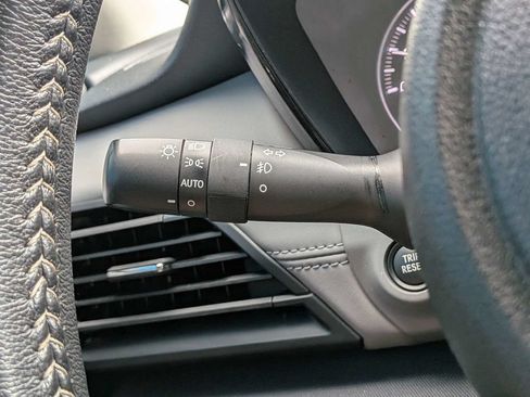 Certified 2025 Subaru Outback Premium AWD/4WD image 33