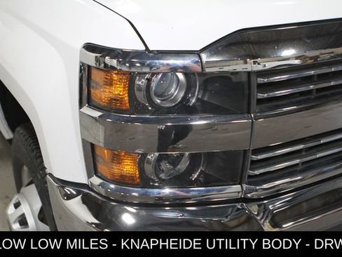 Used 2016 Chevrolet Silverado 3500 W/T AWD/4WD image 7