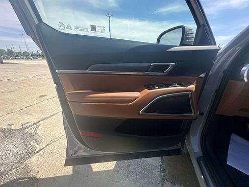 Used 2025 Kia Telluride SX Prestige X-Pro AWD/4WD image 26