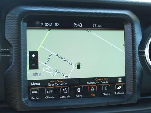 Used 2022 Jeep Wrangler Unlimited Sahara w/ Cold Weather Group AWD/4WD image 31