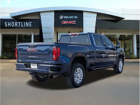 Used 2023 GMC Sierra 2500 Denali w/ Denali Ultimate Package AWD/4WD image 3