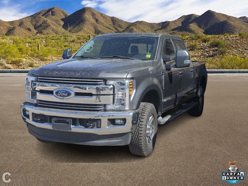 Used 2018 Ford F250 Lariat w/ Lariat Value Package image 2