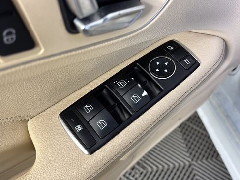 Used 2014 Mercedes-Benz E 350 Sedan image 15