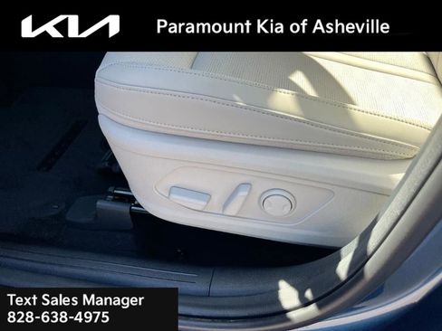 New 2025 Kia Sorento EX image 14