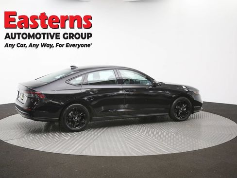 Used 2025 Honda Accord SE image 37
