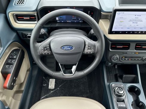 New 2025 Ford Maverick Lariat w/ 4K Tow Package image 15