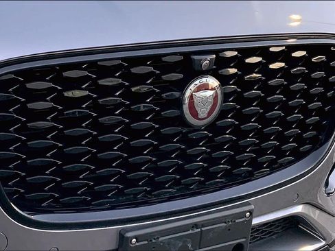 Used 2021 Jaguar F-PACE S image 30